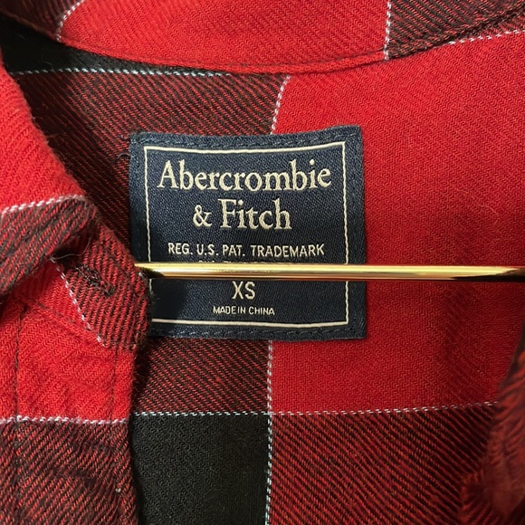 Abercrombie & Fitch Red and Black Plaid Flannel - Picture 4 of 9